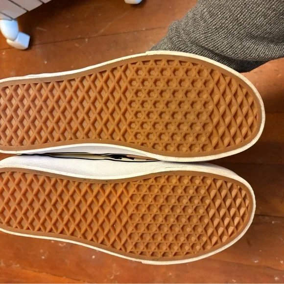 NWOT Vans Black and White Slip-On Shoes with Checkerboard Pattern - Picture 5 of 6